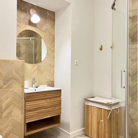 Cozy Nest In The Center Near Spa With Parking Piest'any Exterior photo