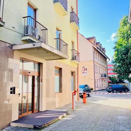 Cozy Nest In The Center Near Spa With Parking Piest'any Exterior photo