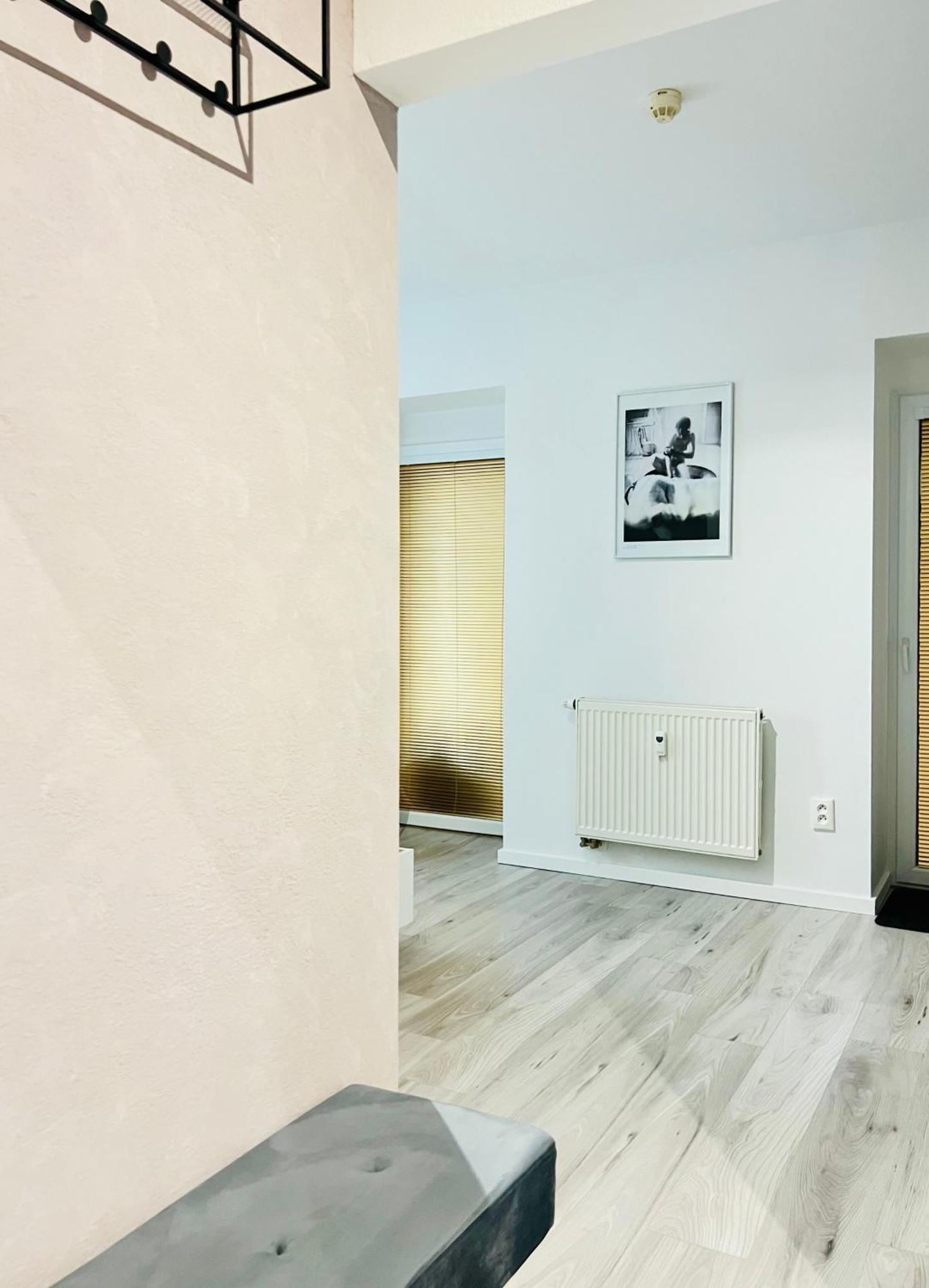 Cozy Nest In The Center Near With Parking Apartment